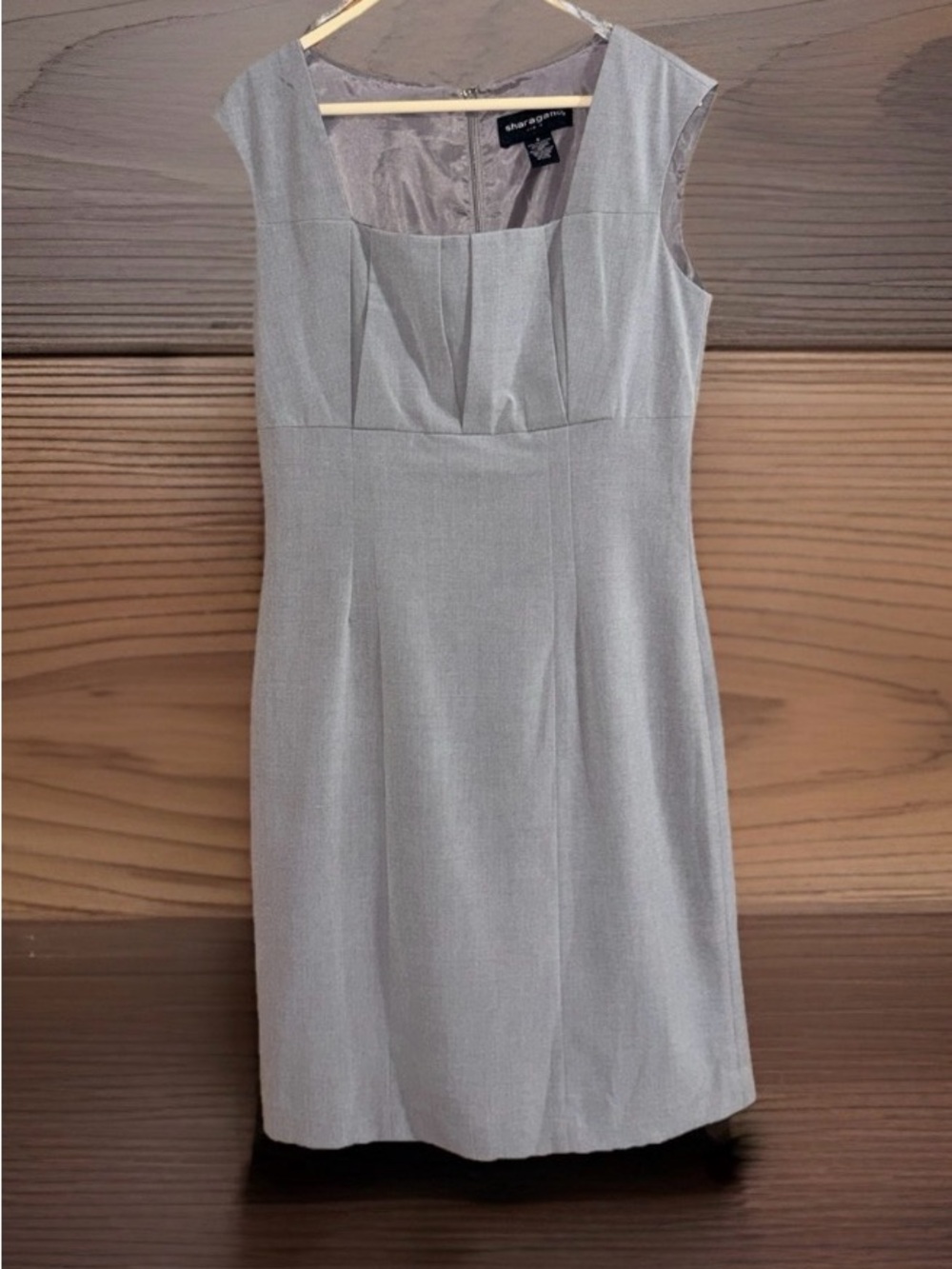 NWOT Sharagano Matte Silver-Gray Pleated Sheath Dress-8-EC